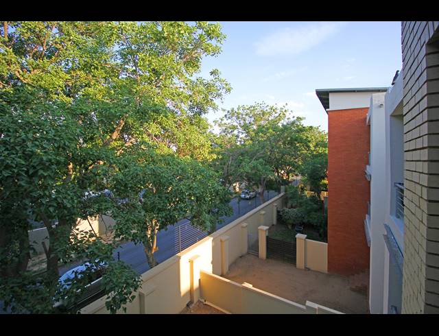 1 BEDROOM APARTMENT FOR SALE IN FERNDALE